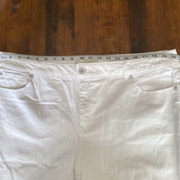 Cato Women’s Plus White Denim Pants - Picture 10 of 15